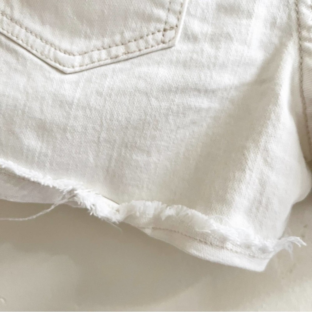 Pilcro High Waisted Button Fly Jean Shorts Cream Size 27 - Picture 5 of 12